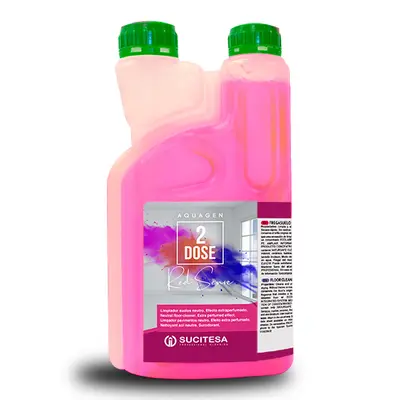 AQUAGEN 2DOSE RED SENSE отстранява обичайни и тежки замърсявания, оставяйки интензивен и дълготраен аромат на червени плодове.
Формулата е самосъхнеща, не изисква изплакване и е подходяща за всички видове миещи се подове.
